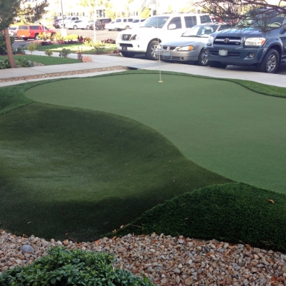 Fake Grass La Jolla, California Golf Green, Commercial Landscape