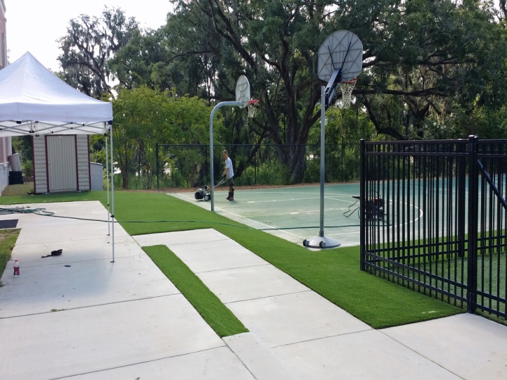 Best Artificial Grass Rainbow, California Red Turf, Commercial Landscape