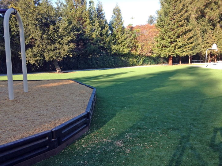 Grass Turf Julian, California Kids Indoor Playground, Parks